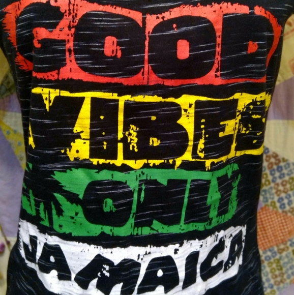 Show Off Clothing Graphic Tee - Picture 3 of 5